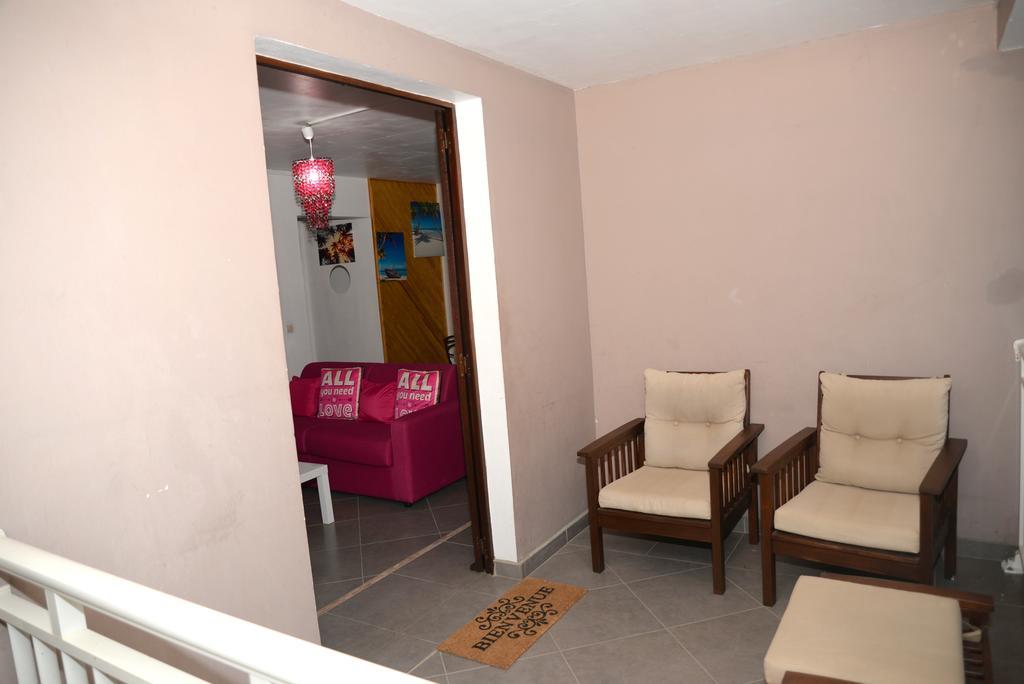 Residence Fruit De La Passion Rose Sainte-Anne Exterior foto